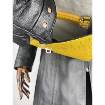 Leather-handbag-hantiho