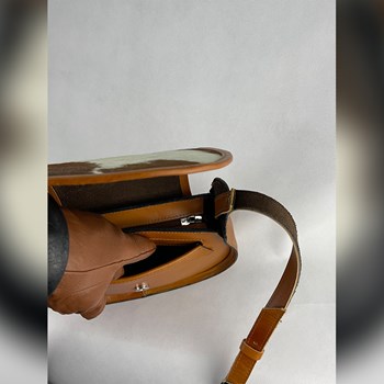 Henchatra-leather-bag