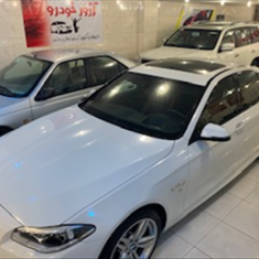 BMW-528i